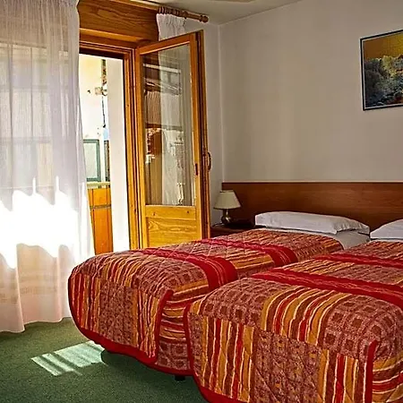 Hotel Ristorante Iris 3*