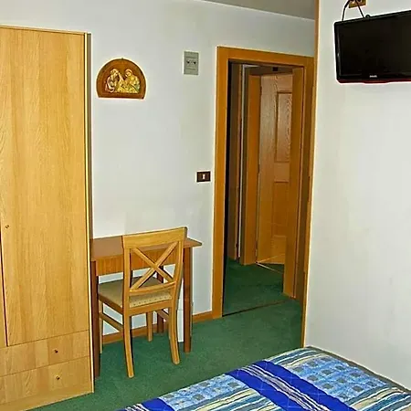 Ξενοδοχείο Ristorante Iris 3*