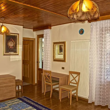 Ξενοδοχείο Ristorante Iris 3*