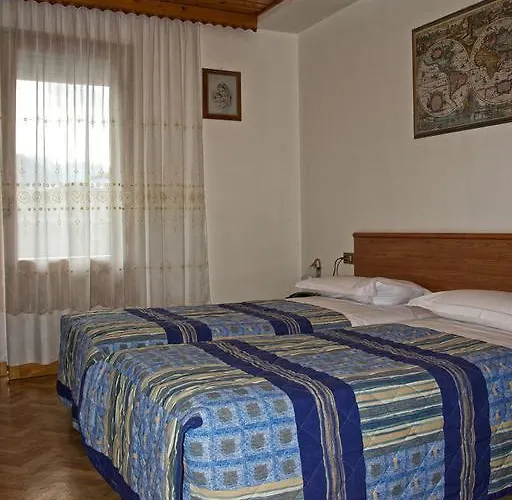 Ξενοδοχείο Ristorante Iris 3*